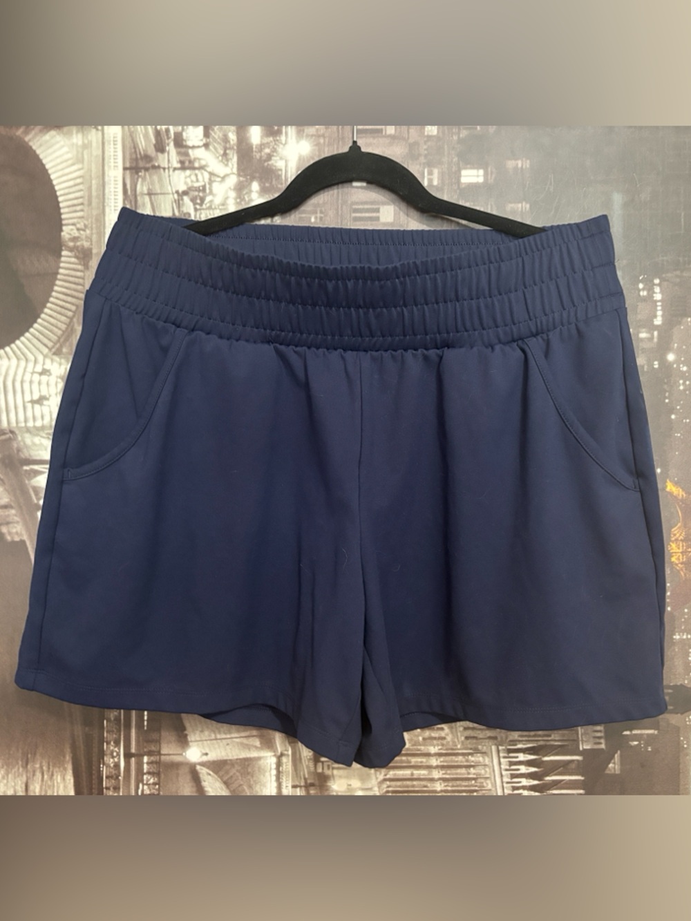 Women’s tek gear Navy Elastic-Waist Shorts with pockets